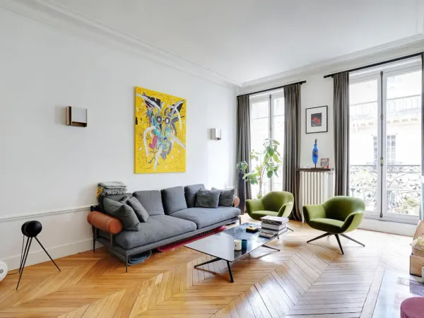 Paris VIII - Appartement Haussmannien luxueux, lumineux et prêt à vivre