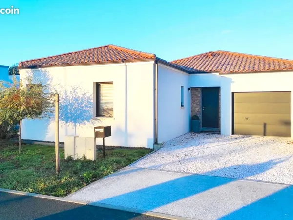 Maison 6 pièces de 99 m² avec jardin - Haute-Goulaine