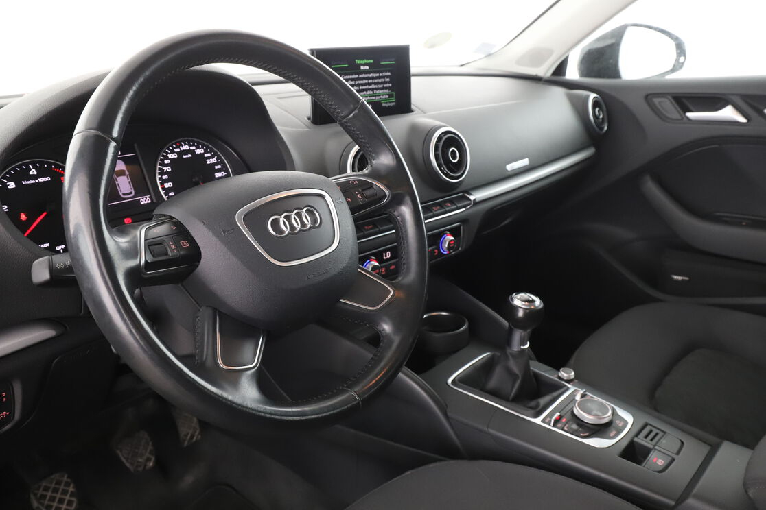 Audi A3 Sportback 2.0 TDI Business Line — photo 10