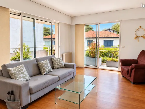 Appartement T2 avec grande terrasse - Résidence de Sion, Biarritz
