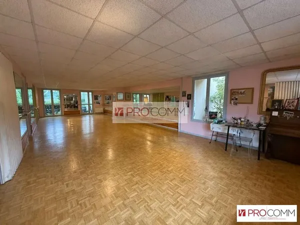Vente local commercial de 126m² en RDC à Chartres