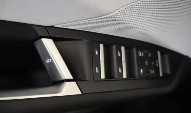 Bmw X3 i 50 xdrive — photo 8