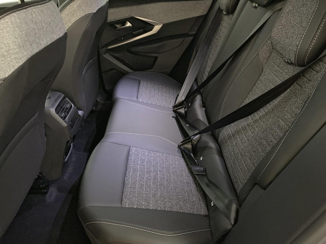 Peugeot 3008 hybrid 145 e-dcs6 allure — photo 10