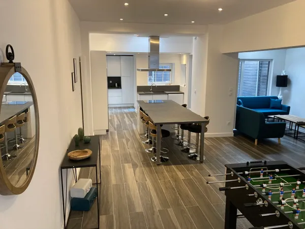 Loue chambre avec salle d'eau privée dans maison 205m² en colocation