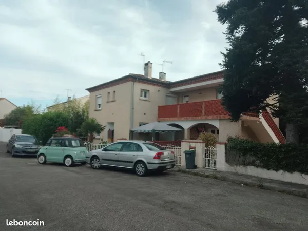 URGENT Villa de 2 appartements indépendants avec jardin