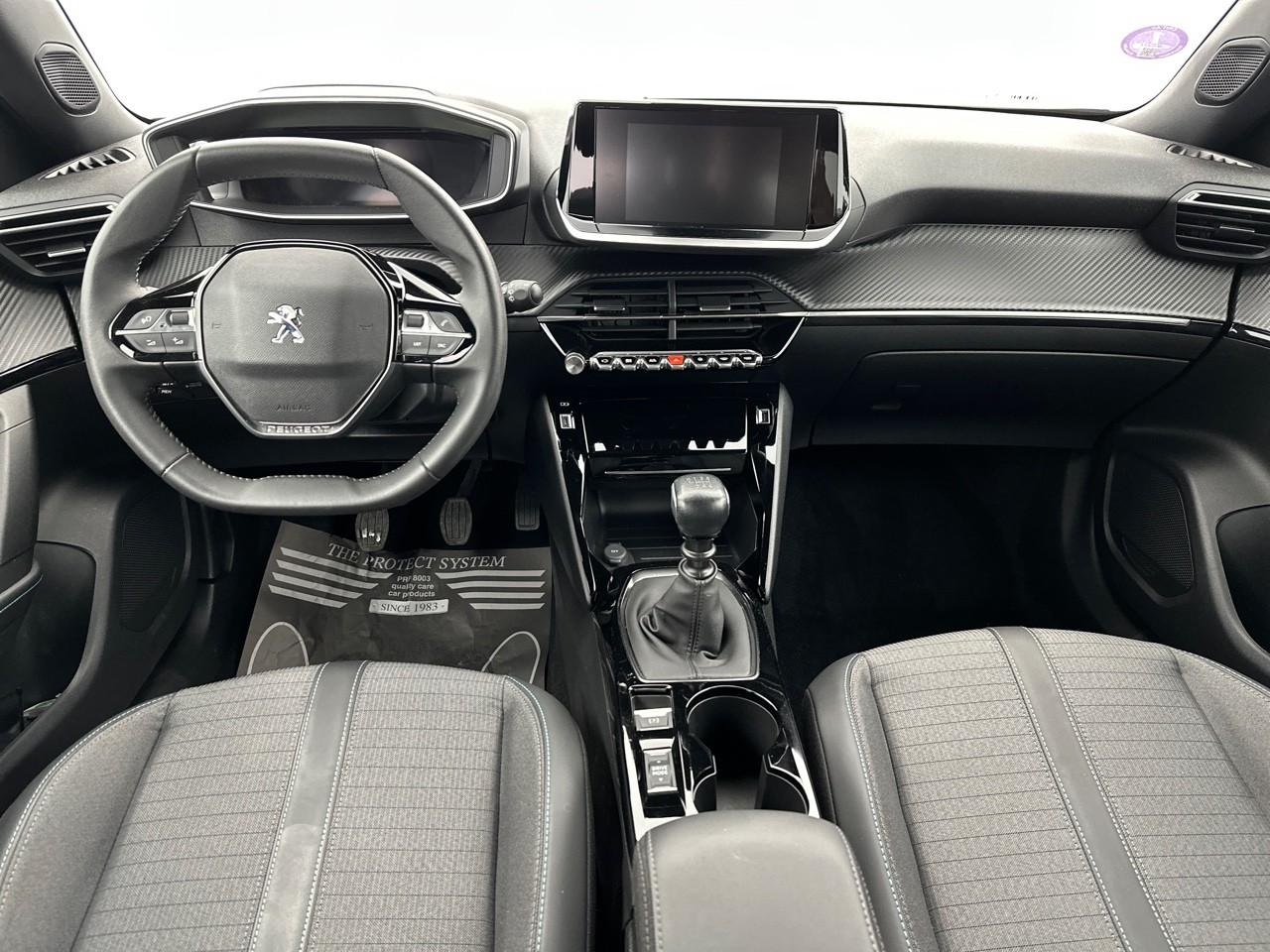 Peugeot 2008 puretech 130 s&s bvm6 allure pack — photo 11