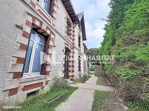 Maison 10 pièces 180 m²
