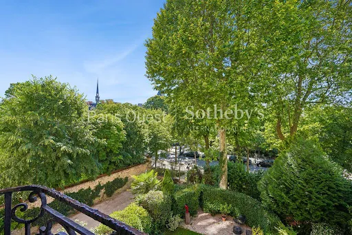 Appartement 7 pièces 194 m²
