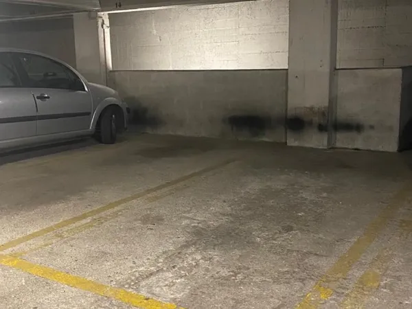 Loue Place de Parking Paris 15ème