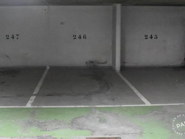 Garage/Parking