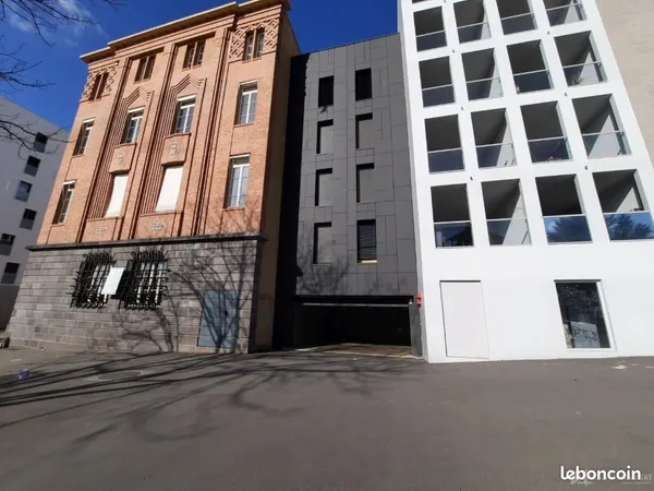 Parking 15 m² Clermont Ferrand