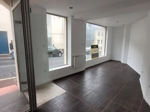 Local commercial 1 pièce 15 m²