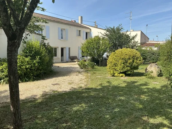 Maison de luxe 5 pièces 155 m²