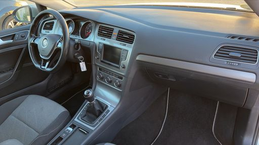 Volkswagen Golf 1.6 TDI 110 - Trendline – 2015 – 152683 km – Diesel – Boîte Manuelle — photo 10