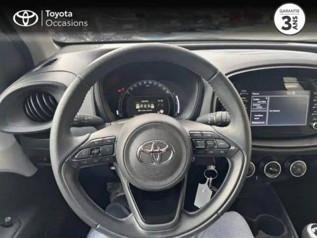 Toyota Aygo X 1.0 vvt-i 72ch dynamic my23 — photo 9