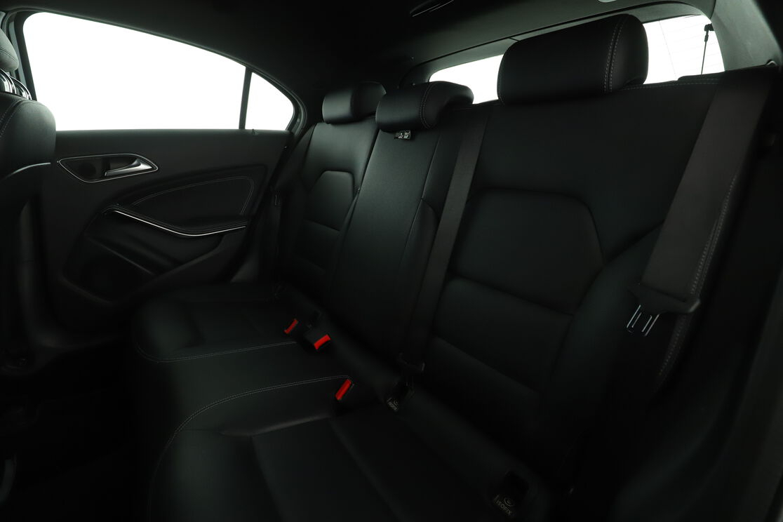 Mercedes-Benz Classe A 180 d Sensation 7G-DCT — photo 14
