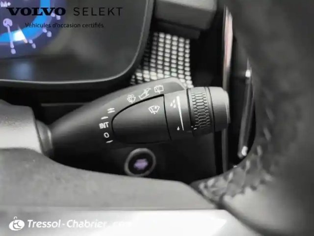 Volvo Xc40 b3 163 ch dct7 ultra — photo 17