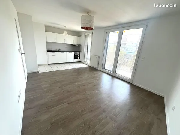 Appartement T2 - RIS ORANGIS