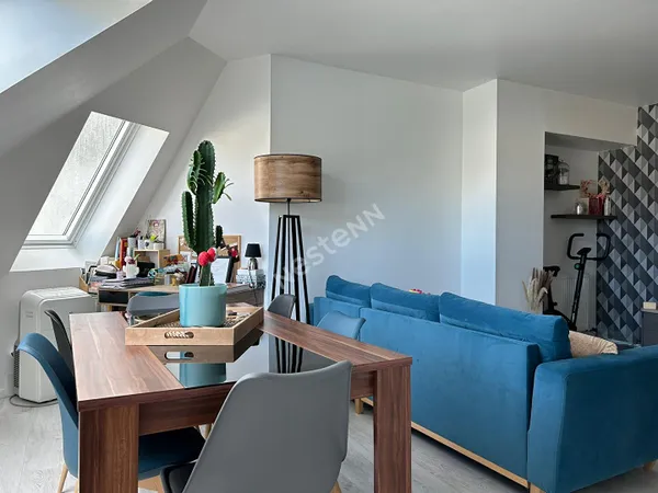 Appartement 2 pièces - Centre-ville de Pontoise à deux pas de la gare