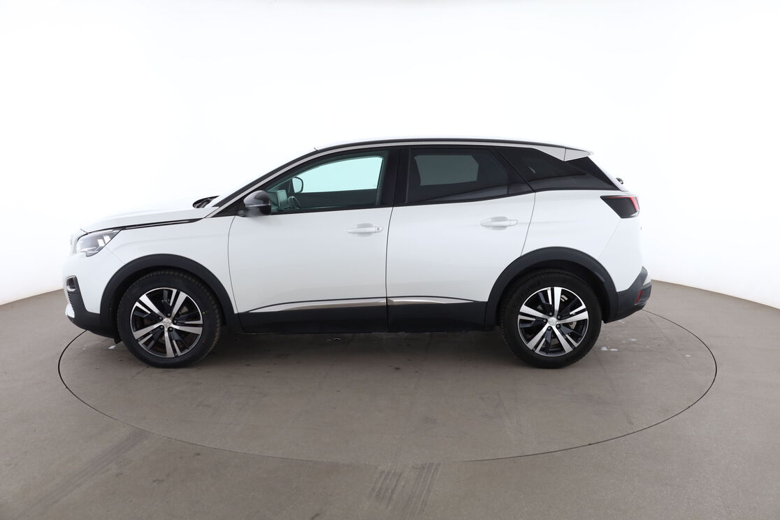 Peugeot 3008 1.2 PureTech Allure — photo 2