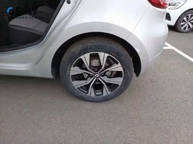 Renault Clio blue dci 100 — photo 11