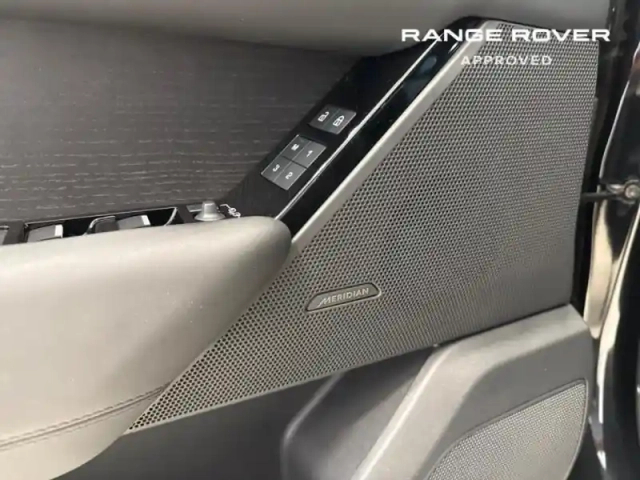 Land Rover Range Rover velar 2.0 p400e 404ch phev dynamic se awd bva — photo 14