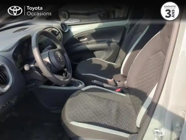 Toyota Aygo x 1.0 vvt-i 72ch design s-cvt pack zen — photo 11
