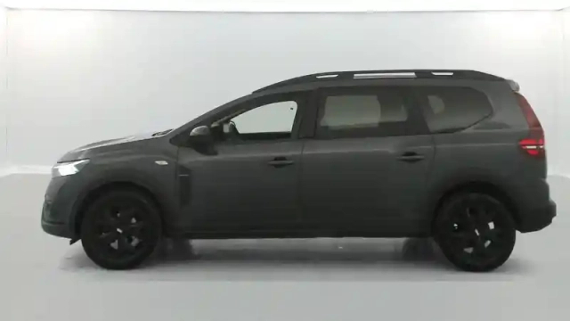 Dacia Jogger eco-g 100 5 places — photo 11