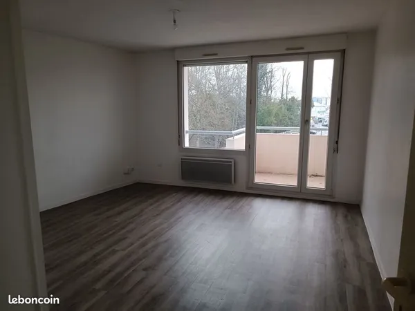 Studio 1 pièce 30 m²