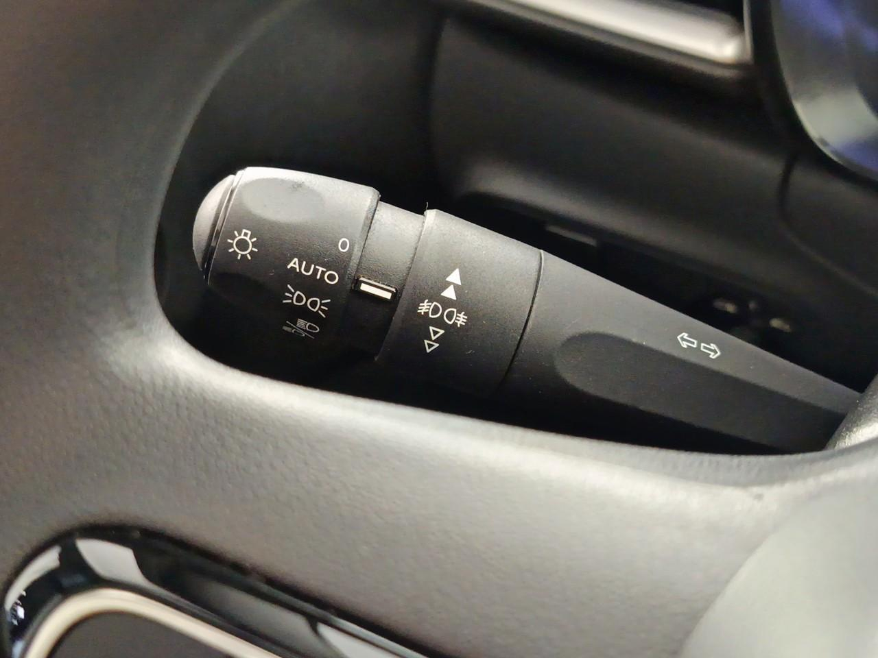 Citroën C3 puretech 83 ch bvm5 plus — photo 24