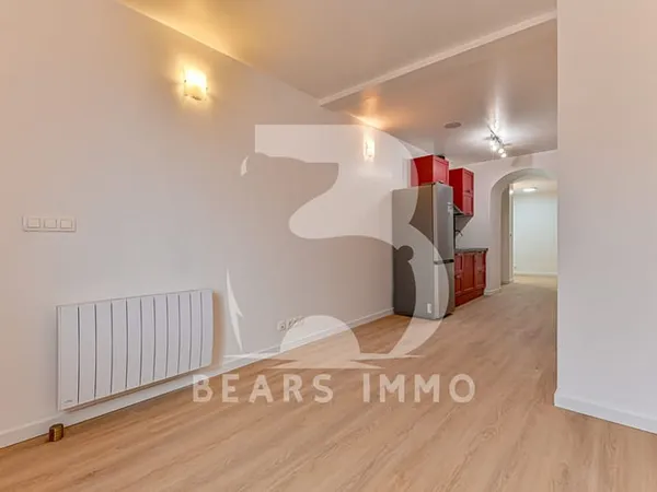 Appartement 2 pièces à vendre en rez-de-chaussée à Paris - 364 000 €