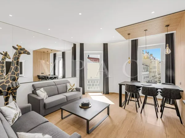 Cannes Centre - Grand appartement 3 chambres à louer