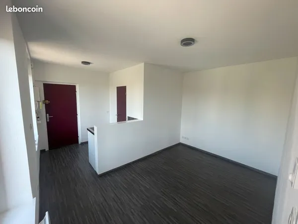 F2 / 30m² proche faubourg des 3 maisons