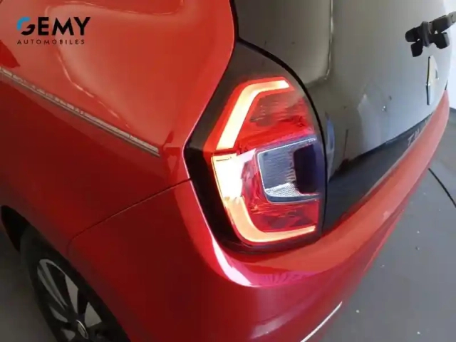 Renault Twingo iii e-tech — photo 52