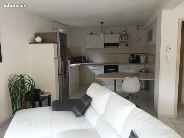 Très beau T3 90 m2 avec terrasse