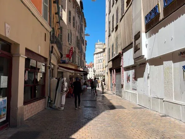 Magasin à vendre