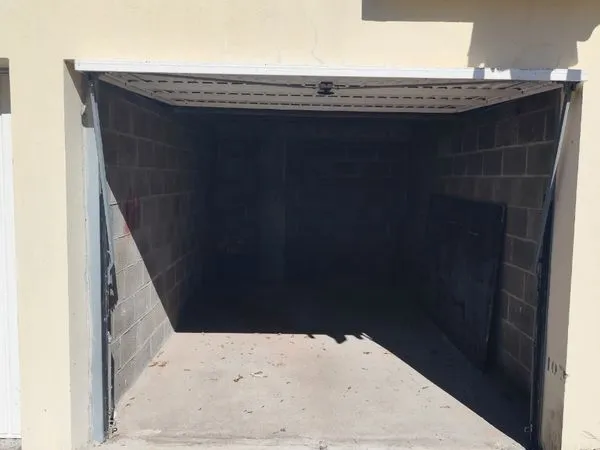Location garage boxe fermé