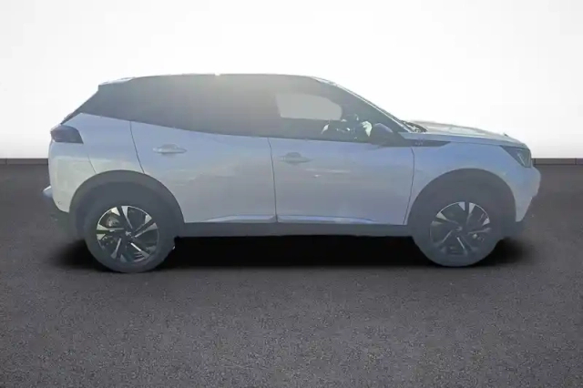 Peugeot 2008 puretech 130 s&amp;s eat8 — photo 7