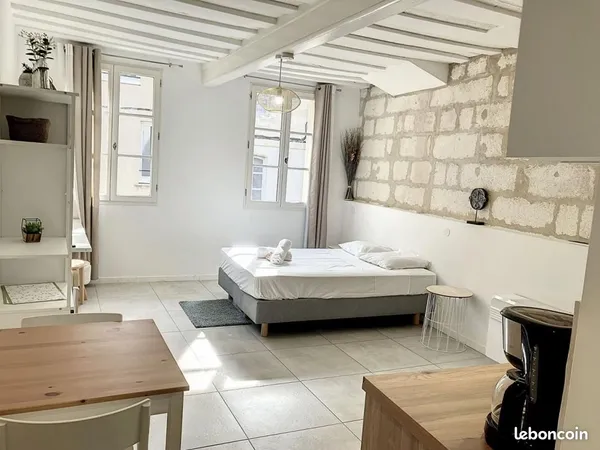 Studio 1 pièce 26 m²