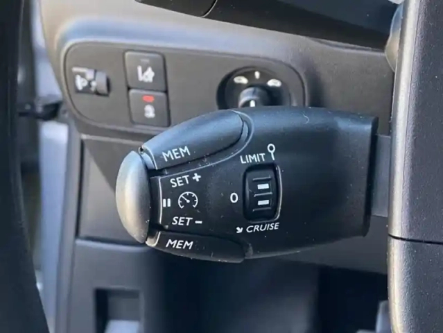Citroën C3 ii bluehdi 75 bvm feel edition — photo 8