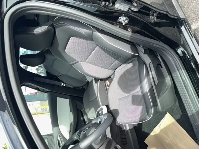 Renault Clio e-tech 140 - 21n — photo 9