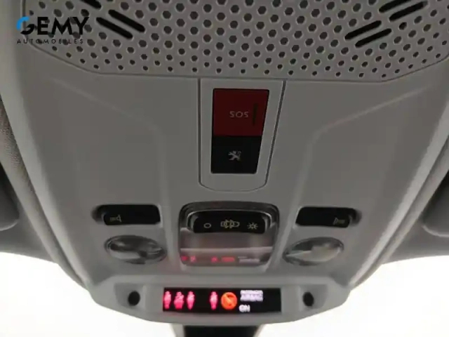 Peugeot 2008 puretech 100 s&amp;s bvm6 — photo 17