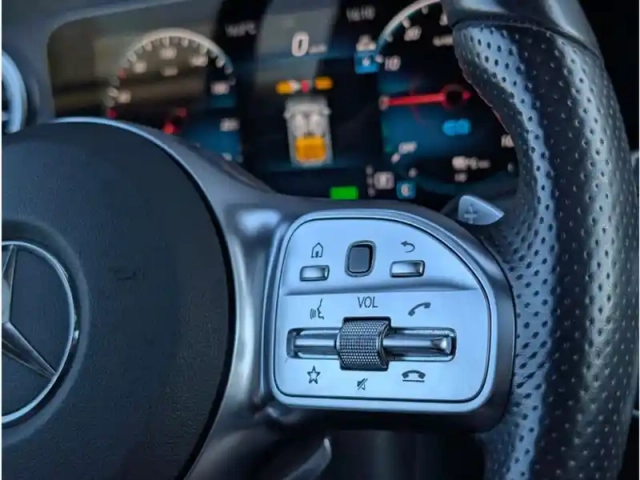 Mercedes Gla 250 e — photo 24