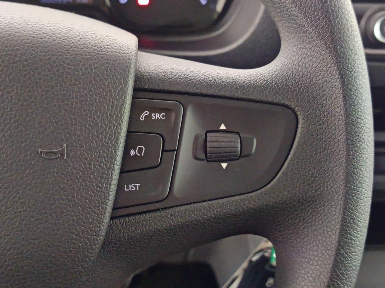Citroën Jumpy fgn m bluehdi 120 s&s bvm6 driver — photo 16