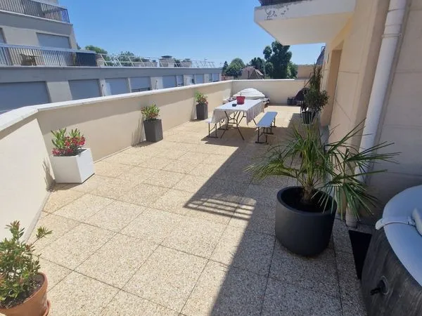 2 Pièce avec terrasse 60M²