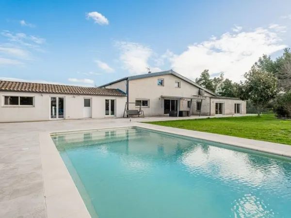 Maison de luxe 7 pièces 335 m²