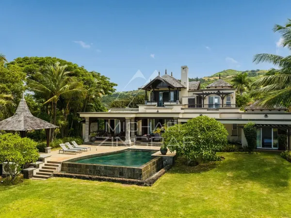 Maison 5 pièces 405 m²