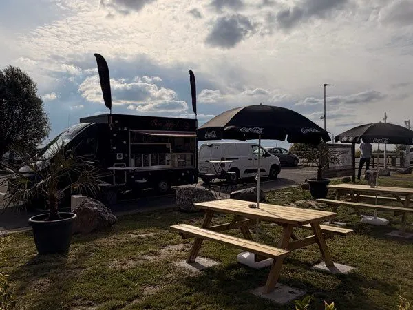 Food truck + emplacement fixe - activité clé en main à capinghem
