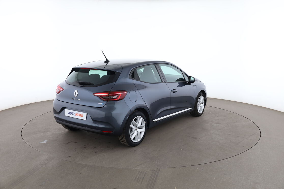 Renault Clio 1.6 E-Tech Zen — photo 5