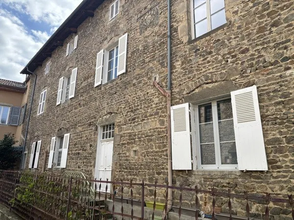 BELLE DEMEURE